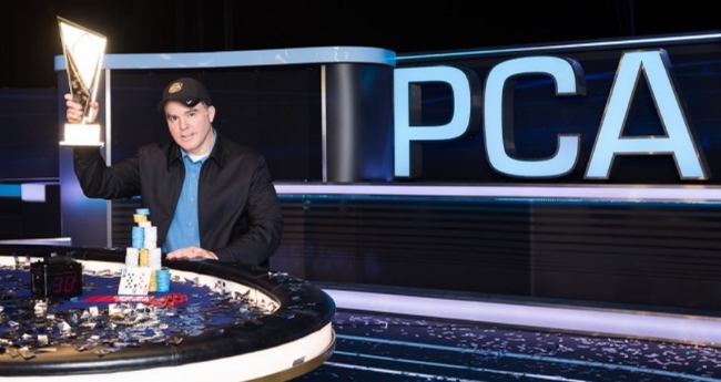 Cary Katz Playing Poker