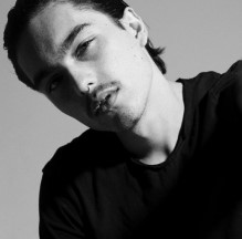 Sergio Mayer Mori as Estebán Torres