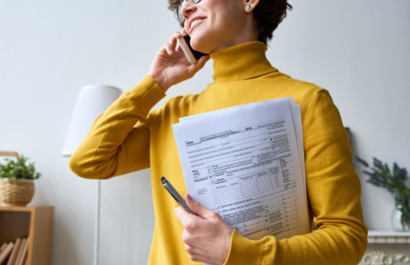 How to Talk to Someone at the IRS on the Phone