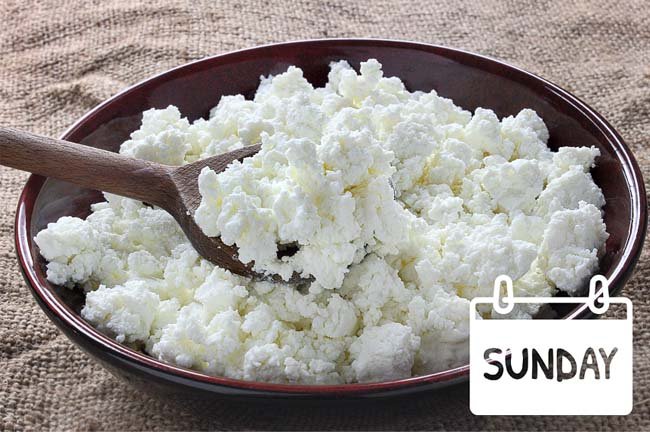 Eating Cottage Cheese on Sundays (Florida)